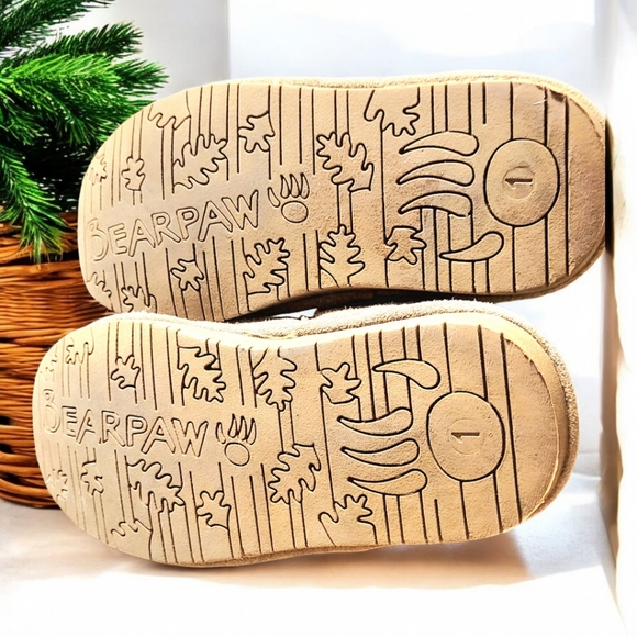 Bearpaw suede snow boots - Picture 8 of 9